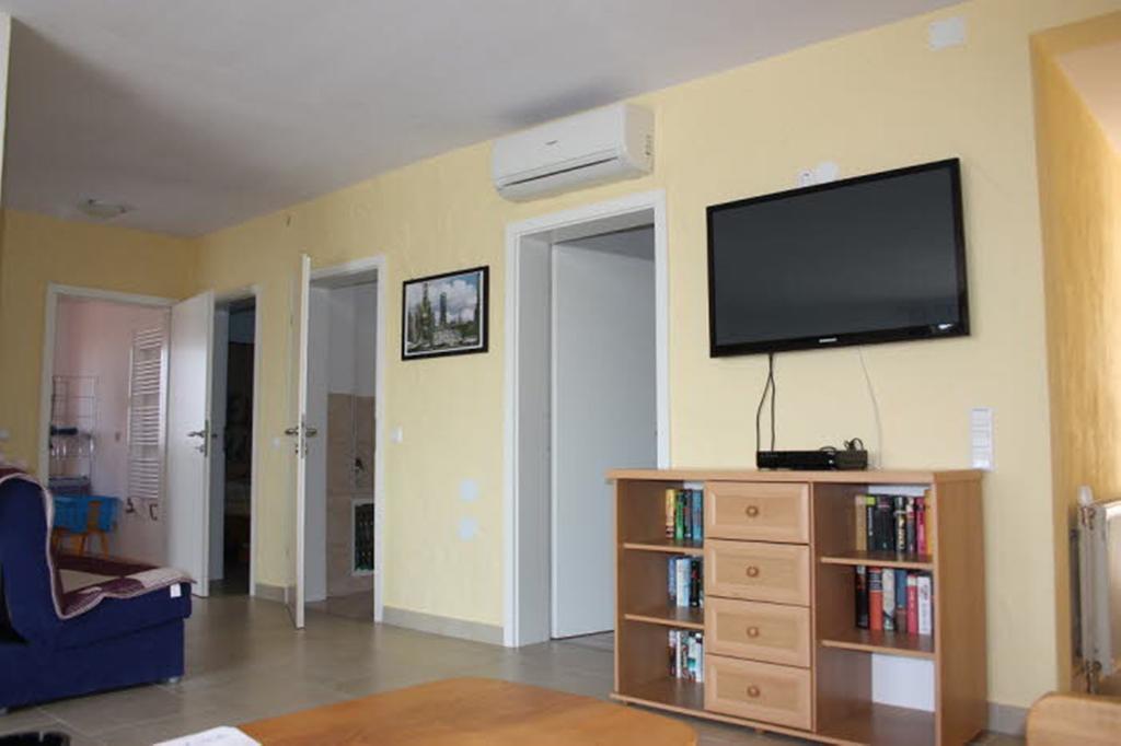 Maleluni Apartment มาลินสกา ภายนอก รูปภาพ